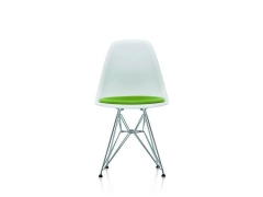 Eames Plastic Chair EPC DSR z tapicerowaną poduchą